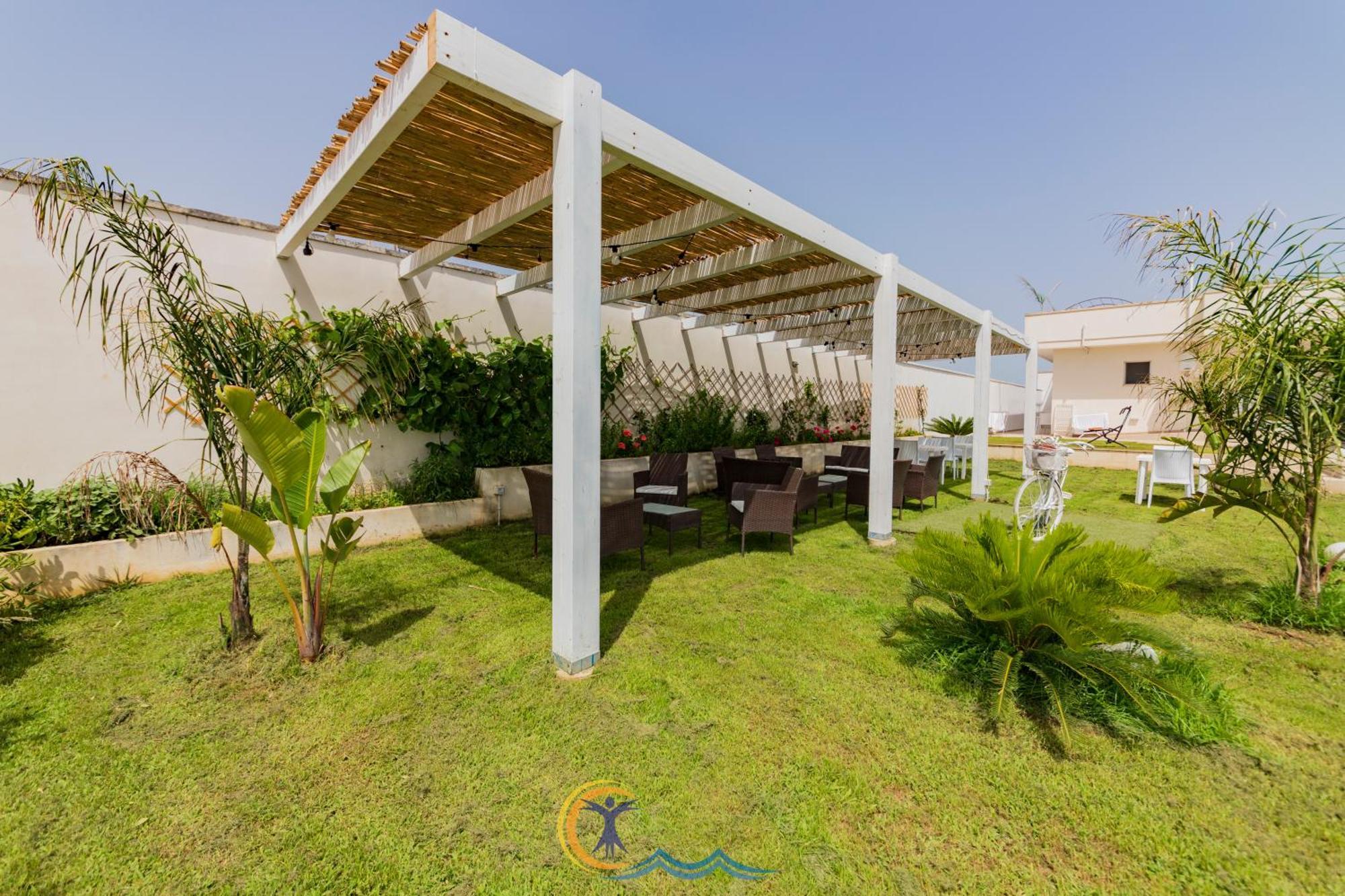 Villa Leonardo San Foca - Room, Pool & Restaurant Ngoại thất bức ảnh