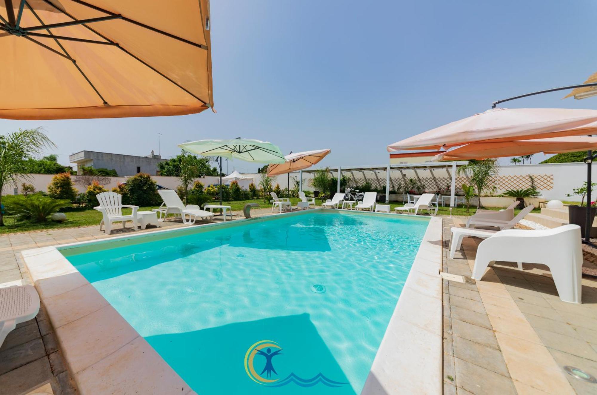 Villa Leonardo San Foca - Room, Pool & Restaurant Ngoại thất bức ảnh