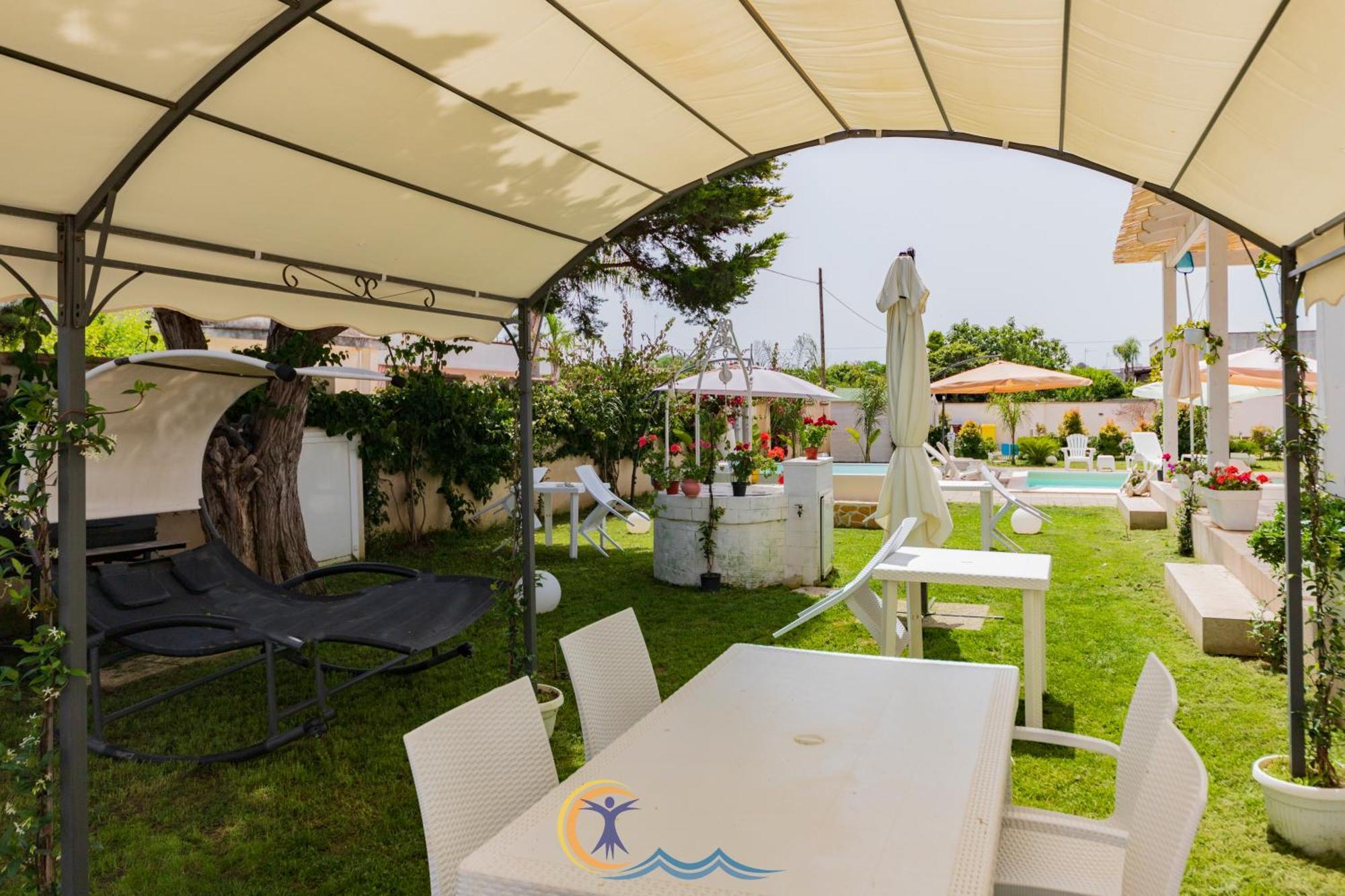 Villa Leonardo San Foca - Room, Pool & Restaurant Ngoại thất bức ảnh