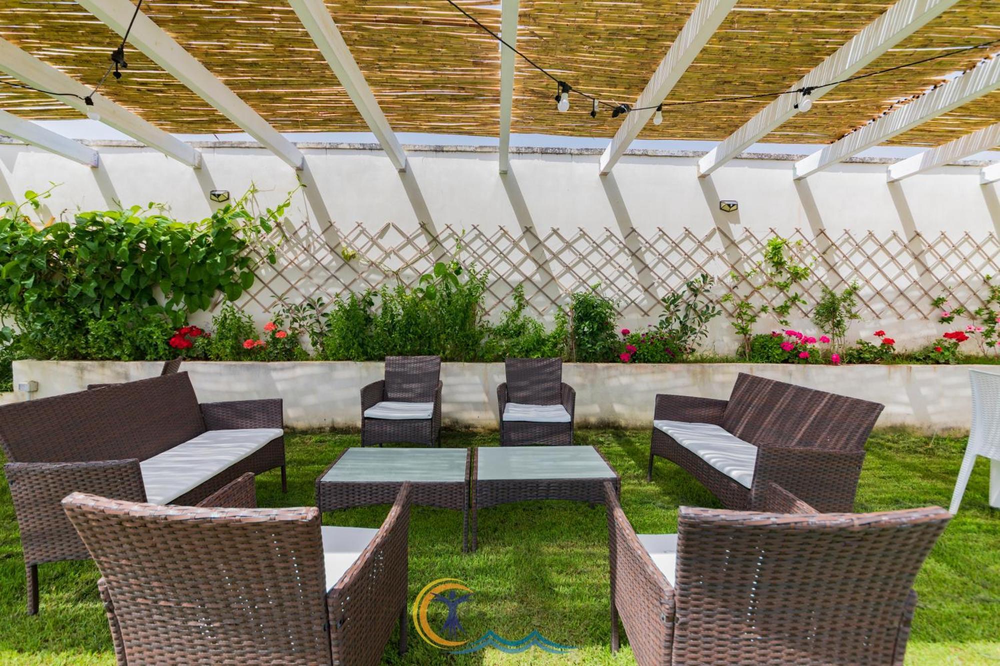 Villa Leonardo San Foca - Room, Pool & Restaurant Ngoại thất bức ảnh