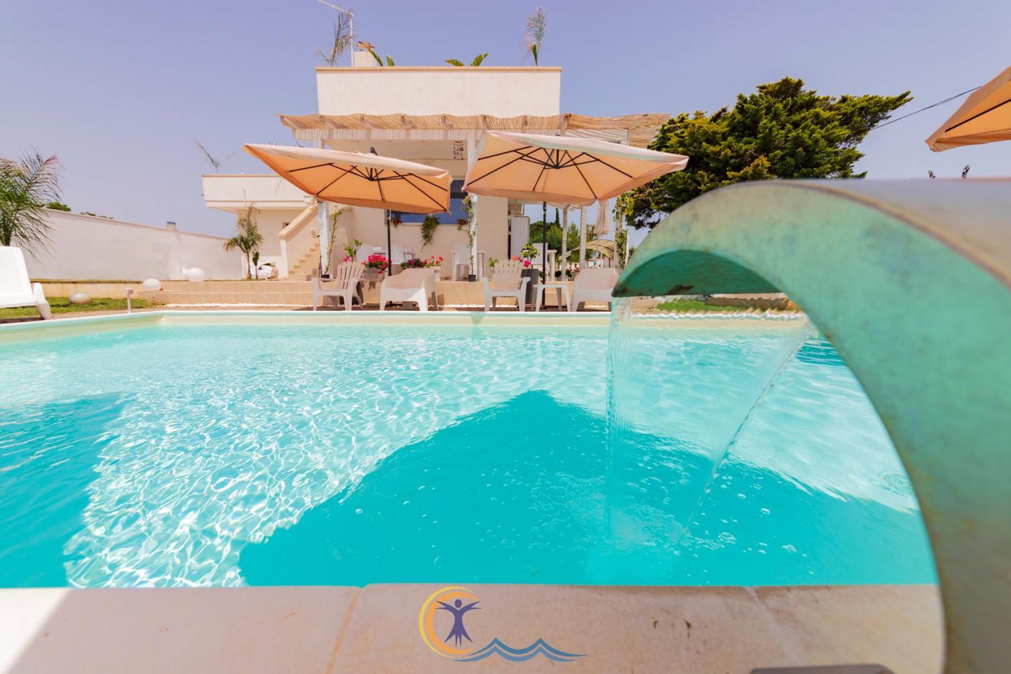 Villa Leonardo San Foca - Room, Pool & Restaurant Ngoại thất bức ảnh