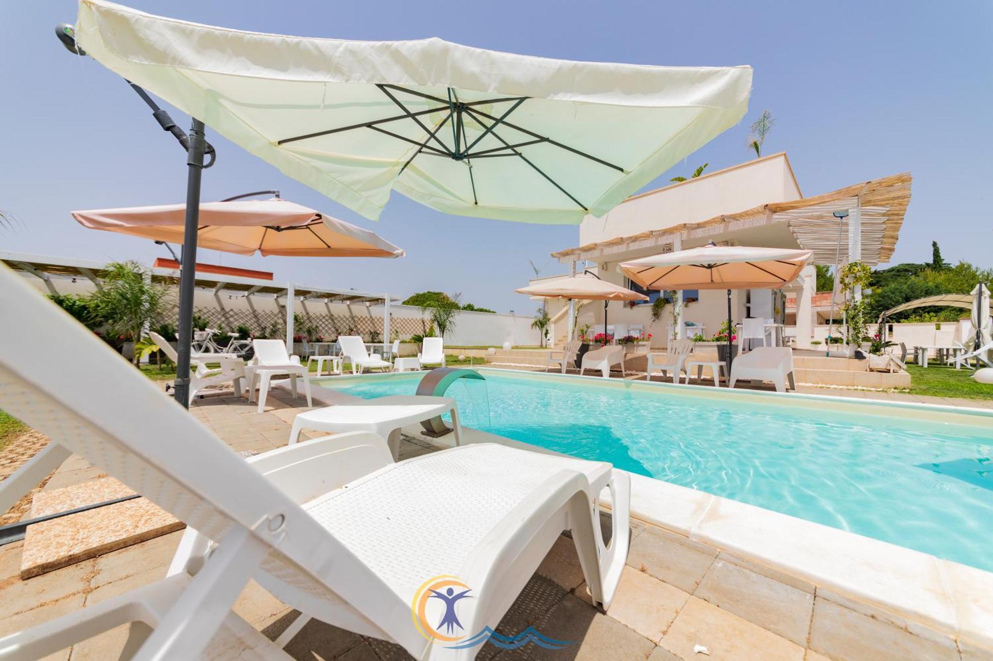 Villa Leonardo San Foca - Room, Pool & Restaurant Ngoại thất bức ảnh