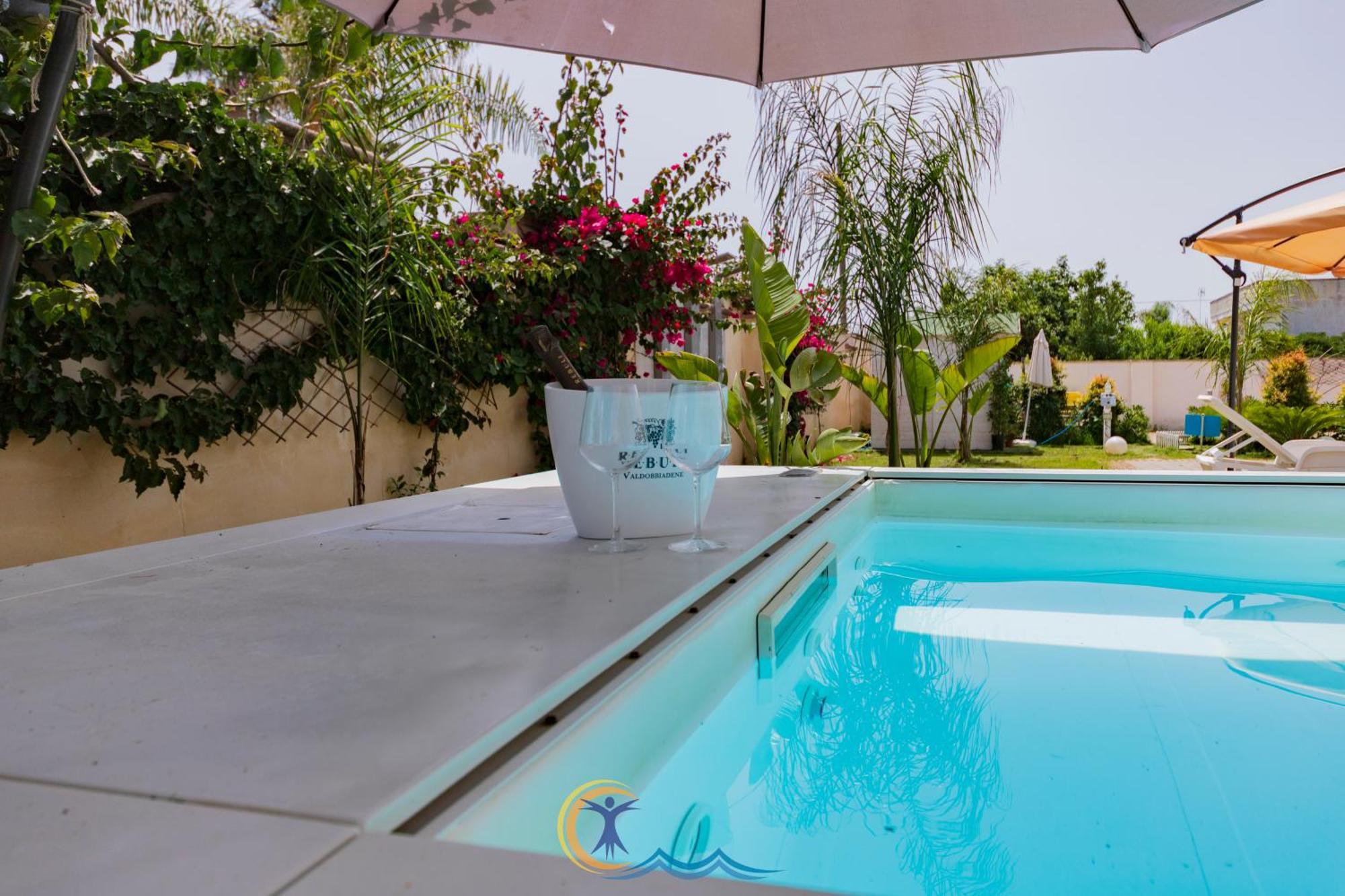 Villa Leonardo San Foca - Room, Pool & Restaurant Ngoại thất bức ảnh