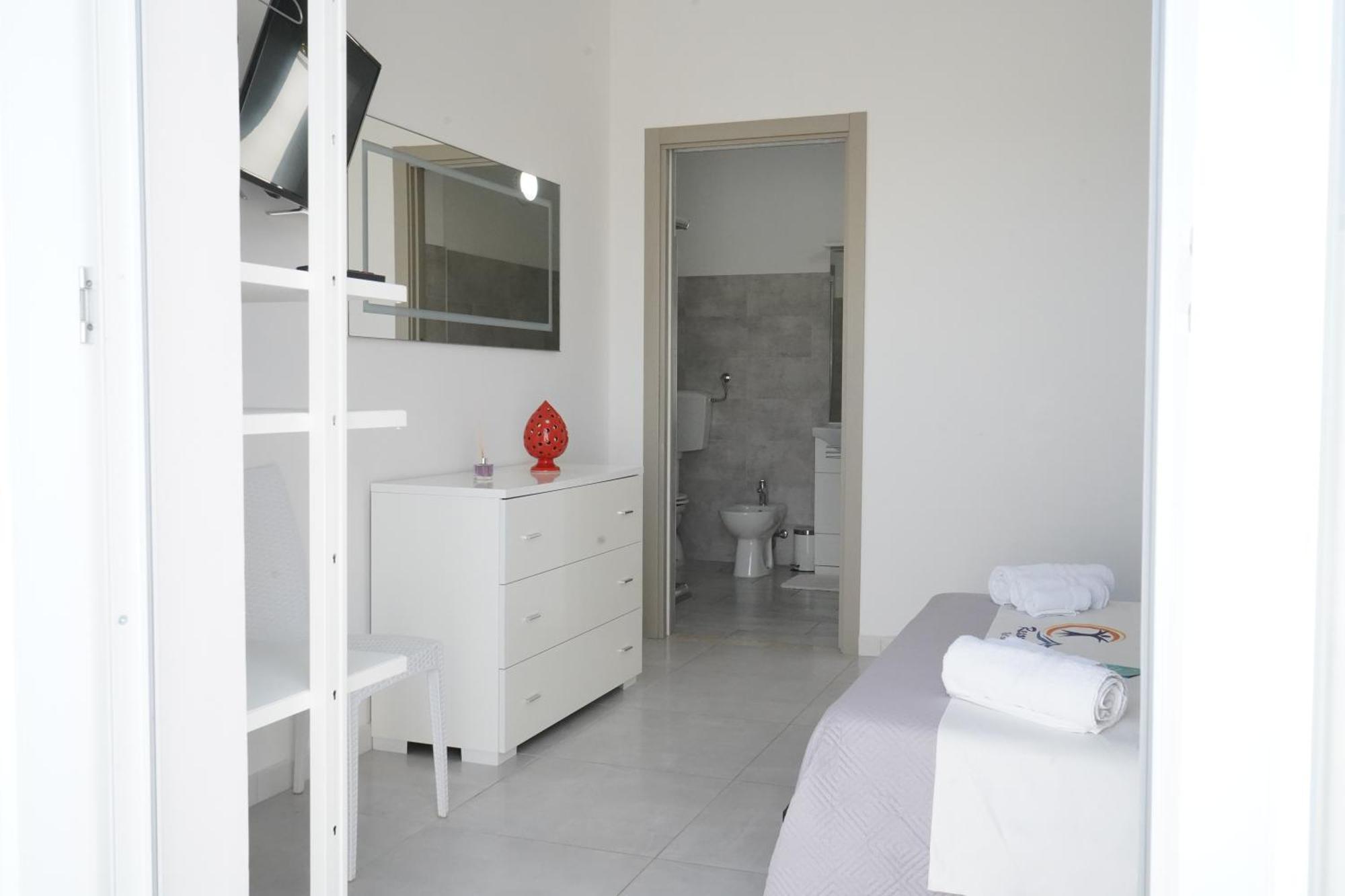 Villa Leonardo San Foca - Room, Pool & Restaurant Ngoại thất bức ảnh