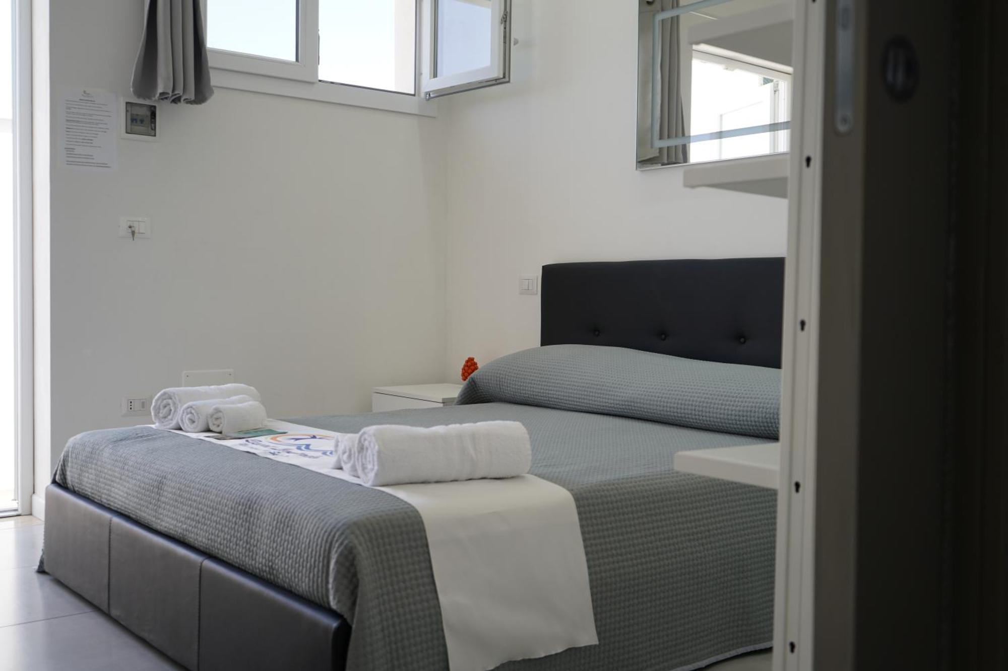 Villa Leonardo San Foca - Room, Pool & Restaurant Ngoại thất bức ảnh